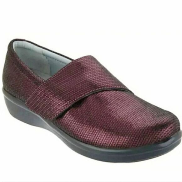 Alegria Lauryn Wine Wave Weave Iridescent Metallic Purple Slip-on Clogs 39 Wide - Picture 1 of 10